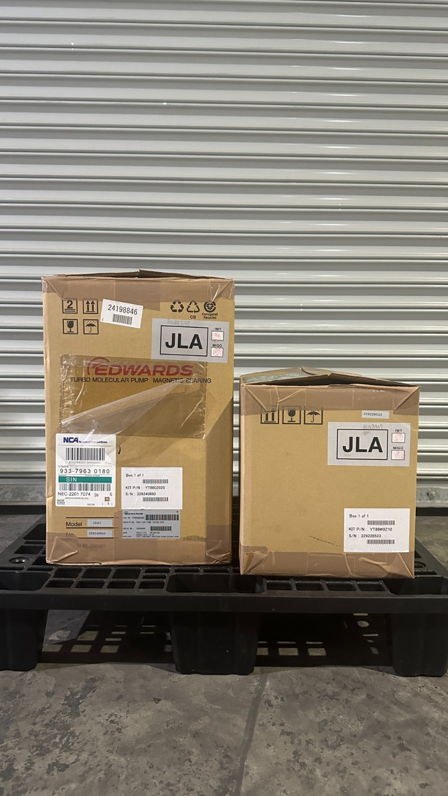 Edwards-STP-iX457-Turbomolecular-Pump-YT86-0Z-020-iPD-240-24V-STP-PS-Unit-187411503113