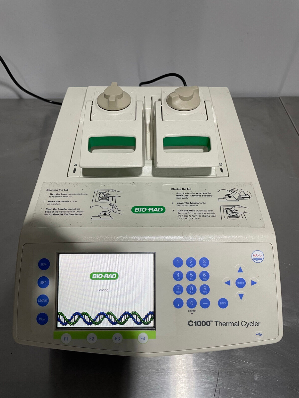 Bio-Rad-C1000-Thermal-Cycler-with-4848-Well-Block-185512820627